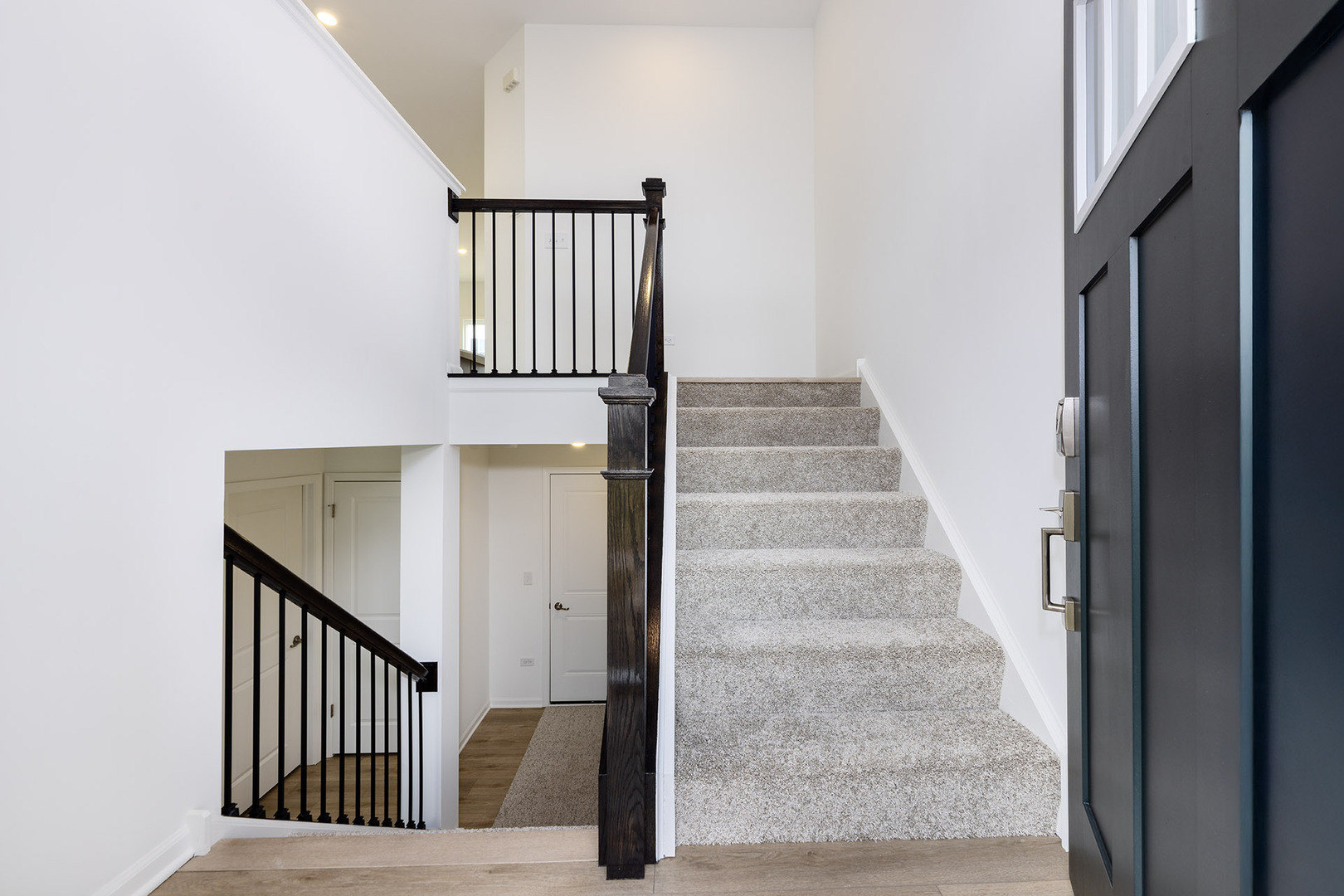 1703 Neubauer Circle, Lindenhurst, IL 60046