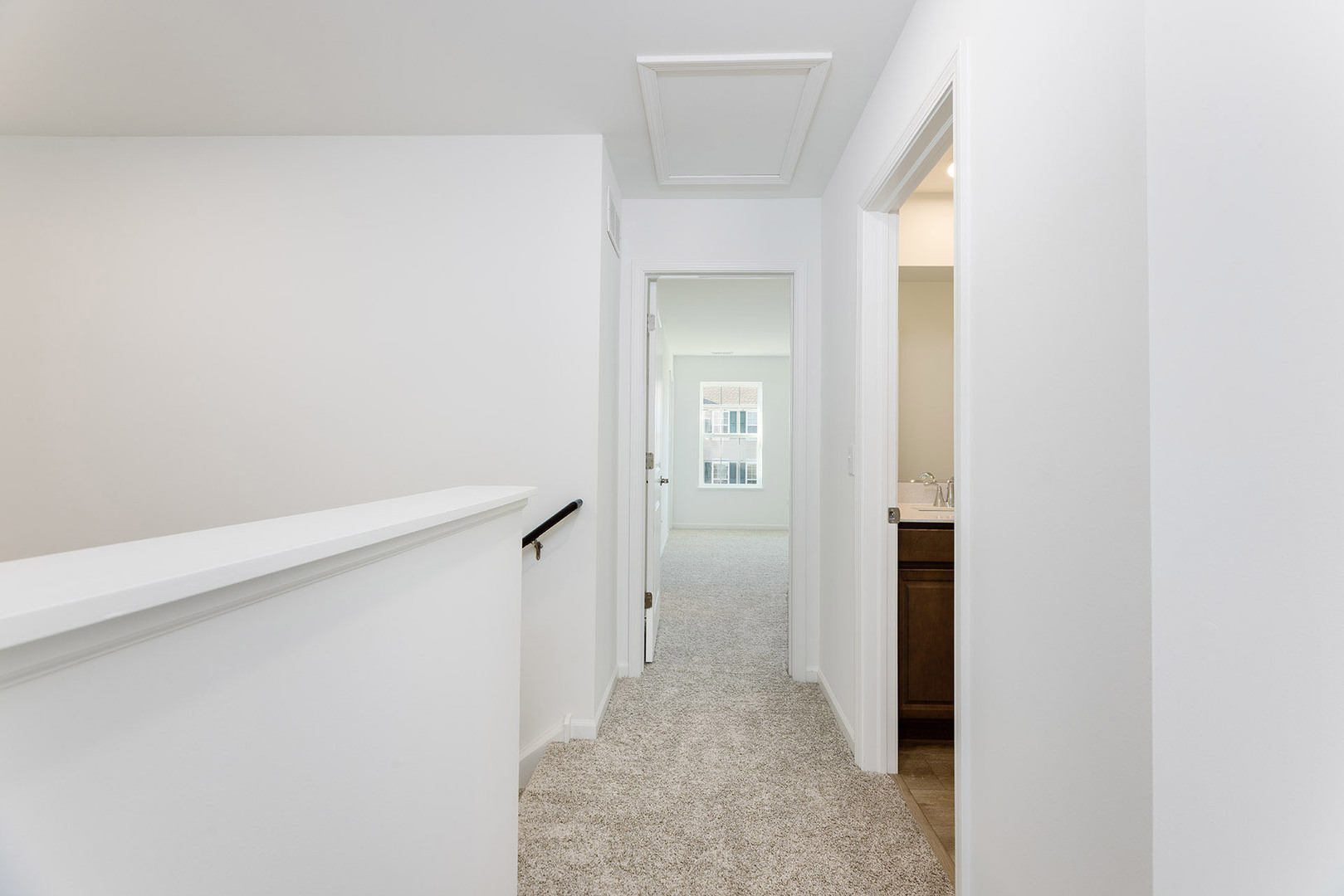 1703 Neubauer Circle, Lindenhurst, IL 60046