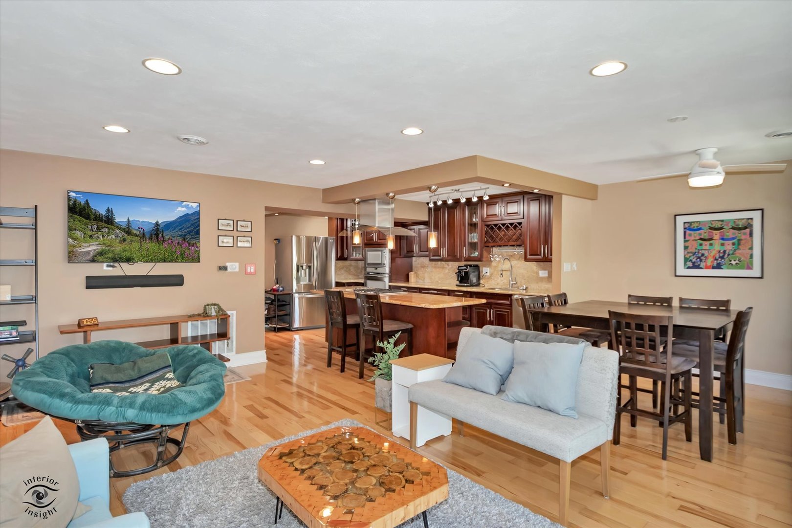 9621 S Karlov Avenue #301, Oak Lawn, IL 60453