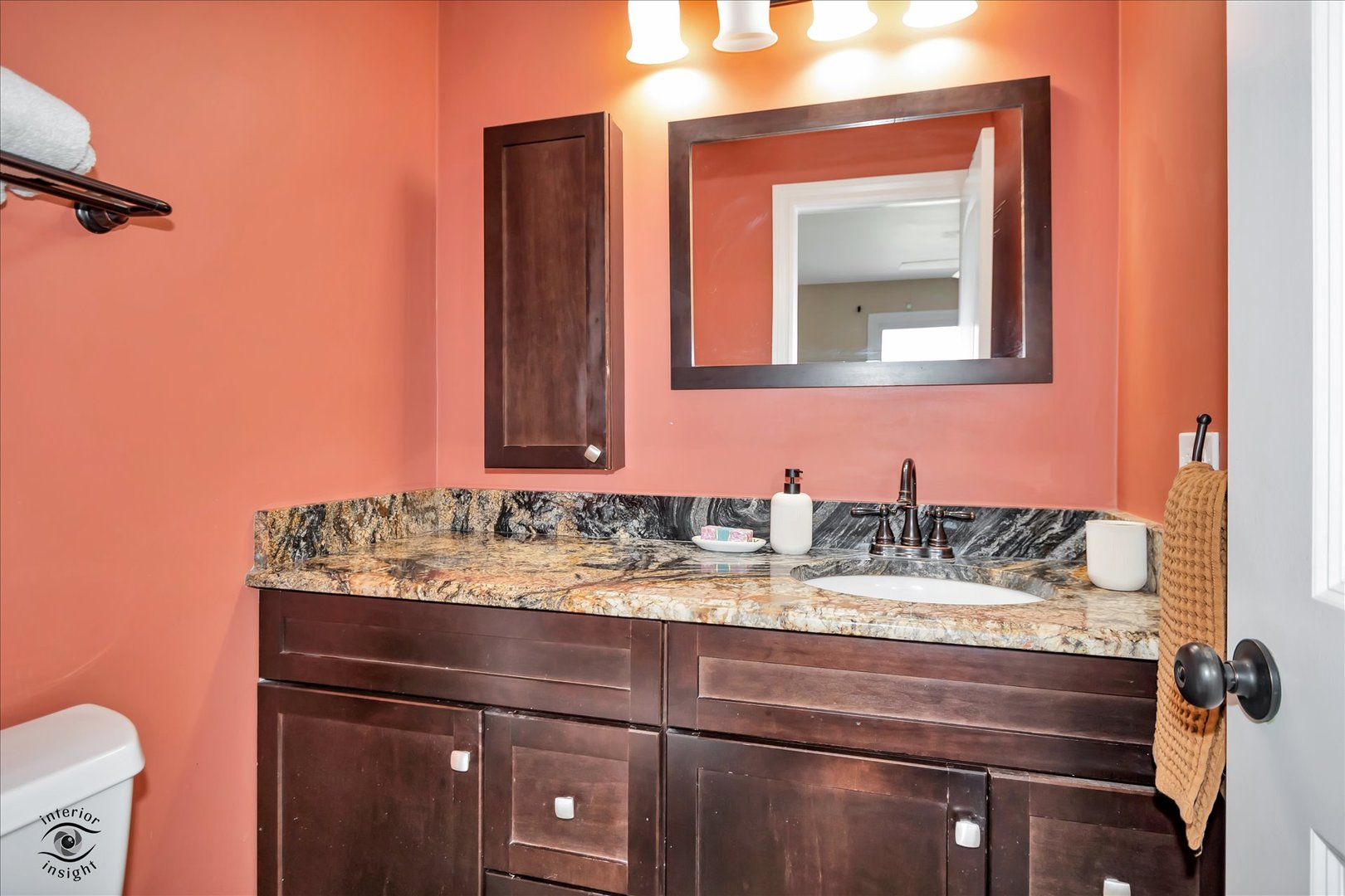 9621 S Karlov Avenue #301, Oak Lawn, IL 60453