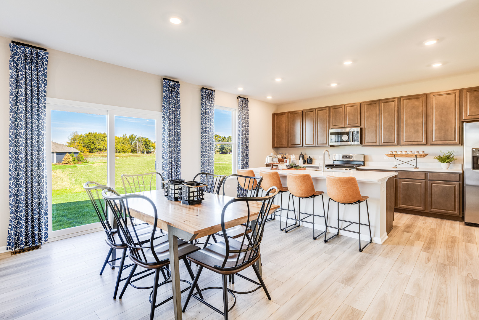 171 Blazing Star Trail, Oswego, IL 60543