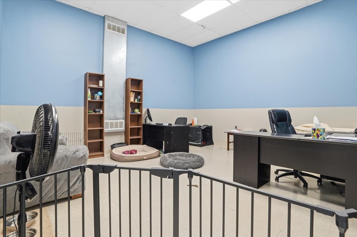 1301 S Lewis Avenue, Waukegan, IL 60085