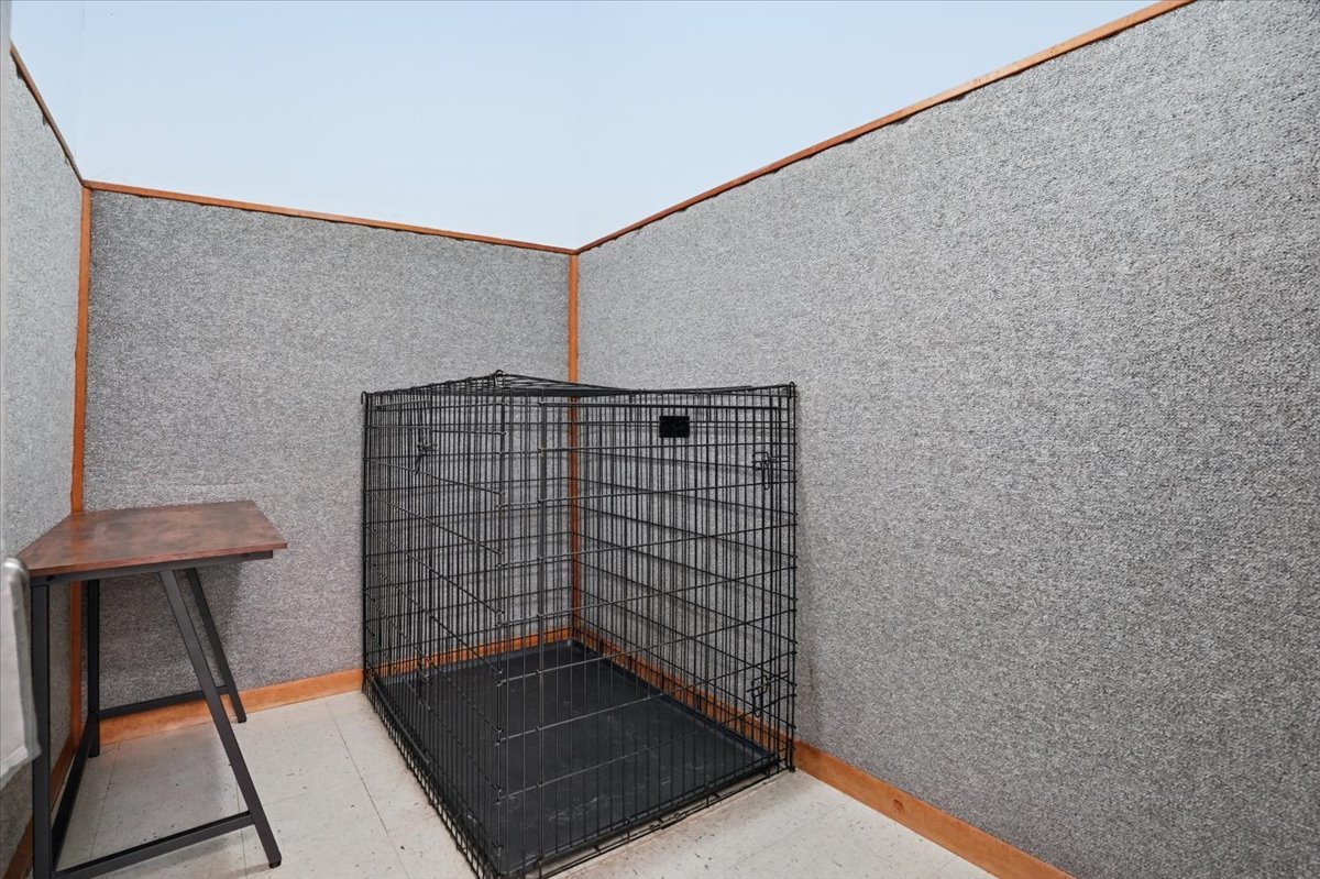 1301 S Lewis Avenue, Waukegan, IL 60085