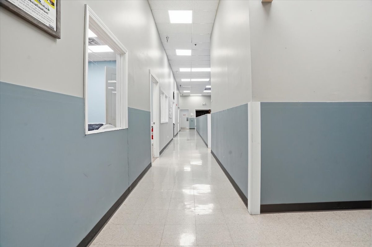 1301 S Lewis Avenue, Waukegan, IL 60085