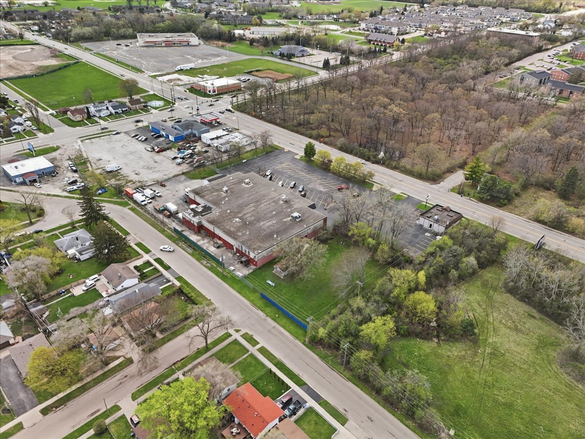 1301 S Lewis Avenue, Waukegan, IL 60085