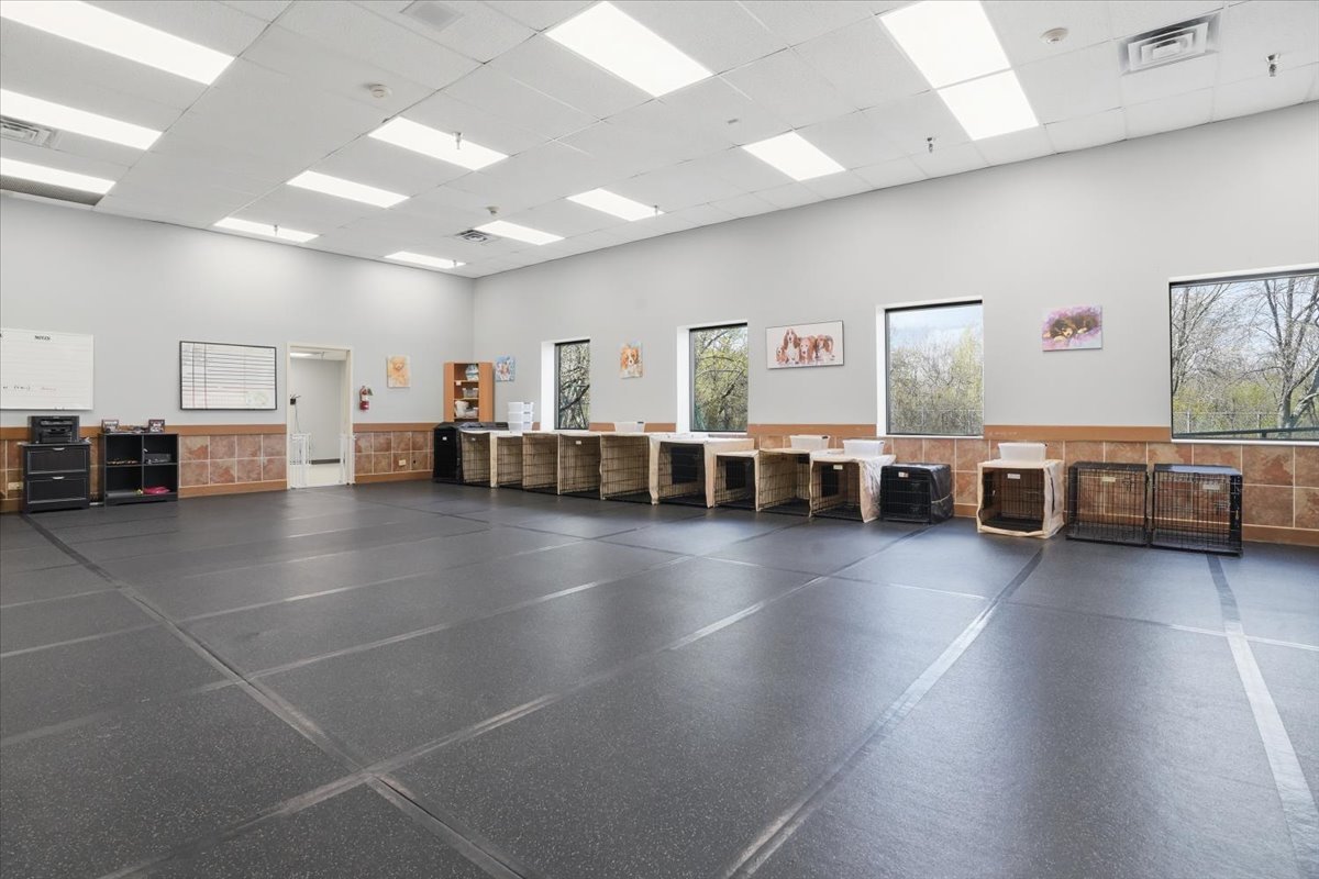 1301 S Lewis Avenue, Waukegan, IL 60085