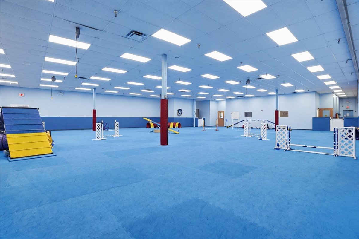 1301 S Lewis Avenue, Waukegan, IL 60085