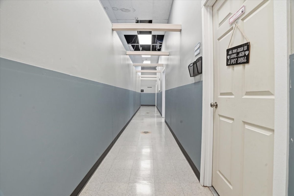 1301 S Lewis Avenue, Waukegan, IL 60085