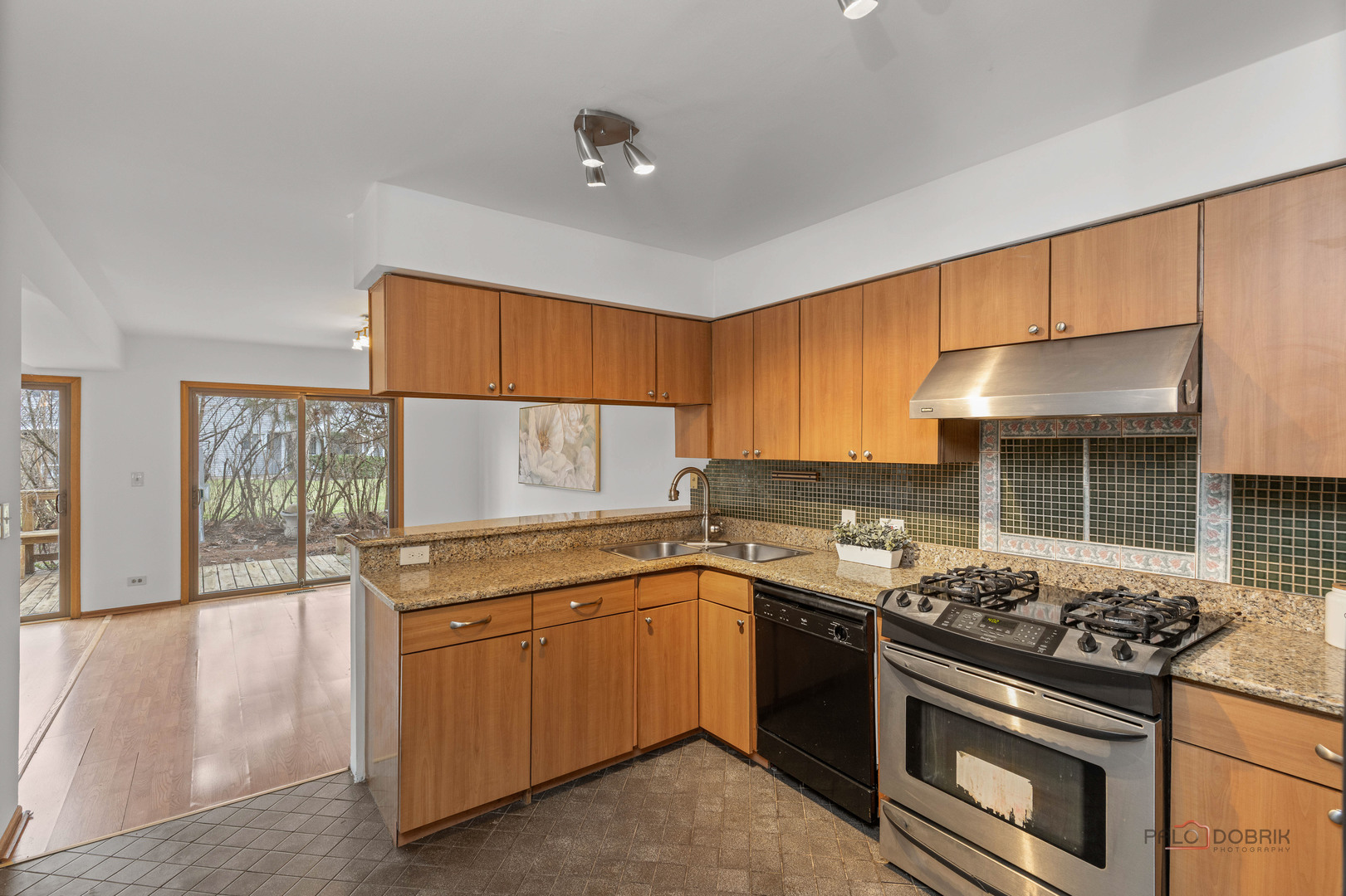 1440 Waukegan Road, Deerfield, IL 60015