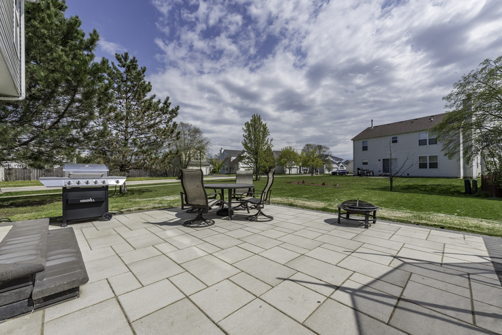 2177 W Wicklow Lane, Round Lake, IL 60073