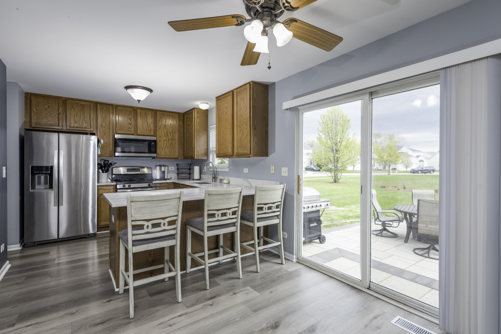 2177 W Wicklow Lane, Round Lake, IL 60073