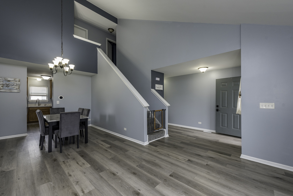 2177 W Wicklow Lane, Round Lake, IL 60073