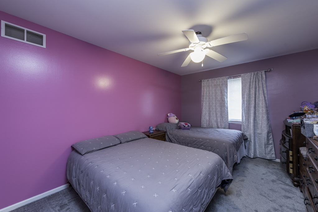 2177 W Wicklow Lane, Round Lake, IL 60073