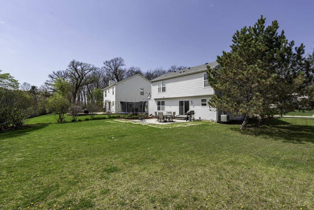 2177 W Wicklow Lane, Round Lake, IL 60073