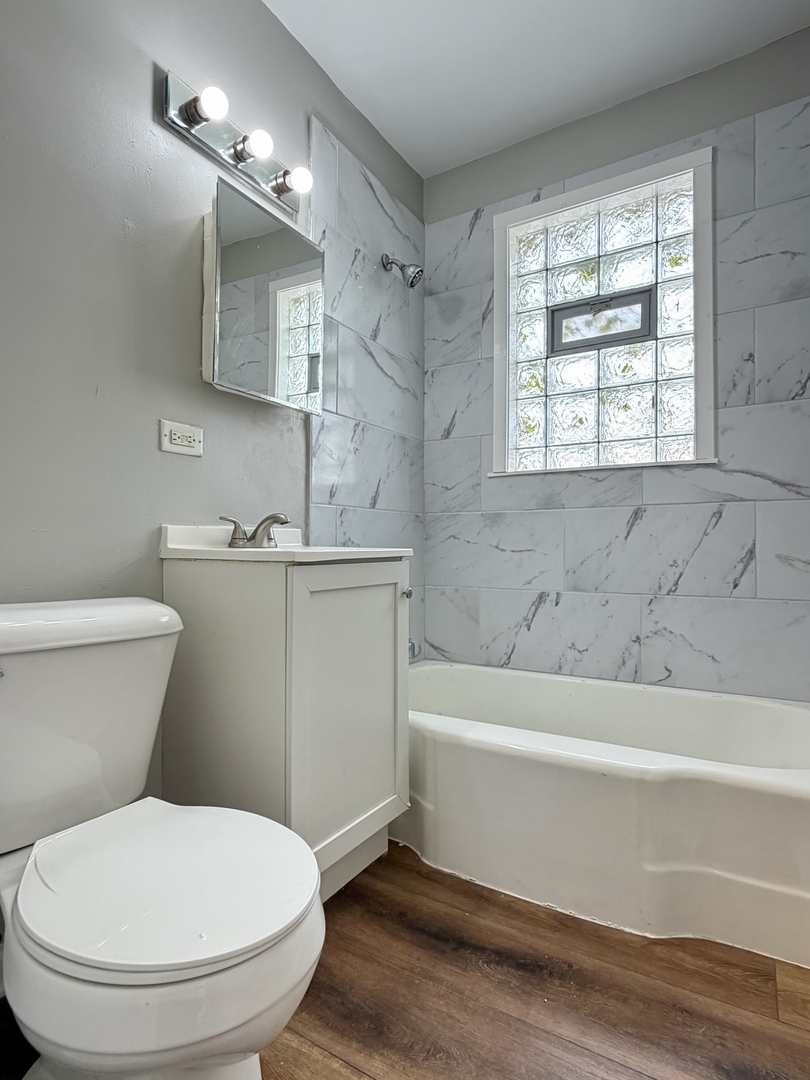 17826 SCHOOL Street, Lansing, IL 60438