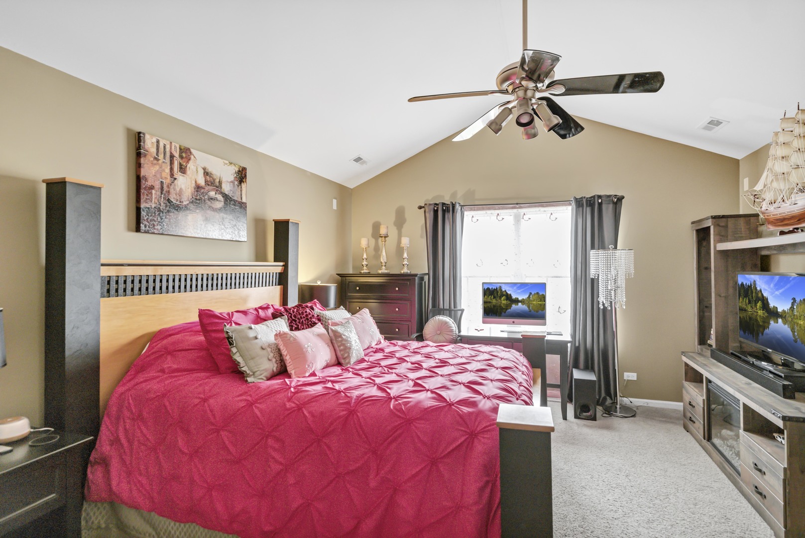 1263 Tamarack Drive, Bartlett, IL 60103