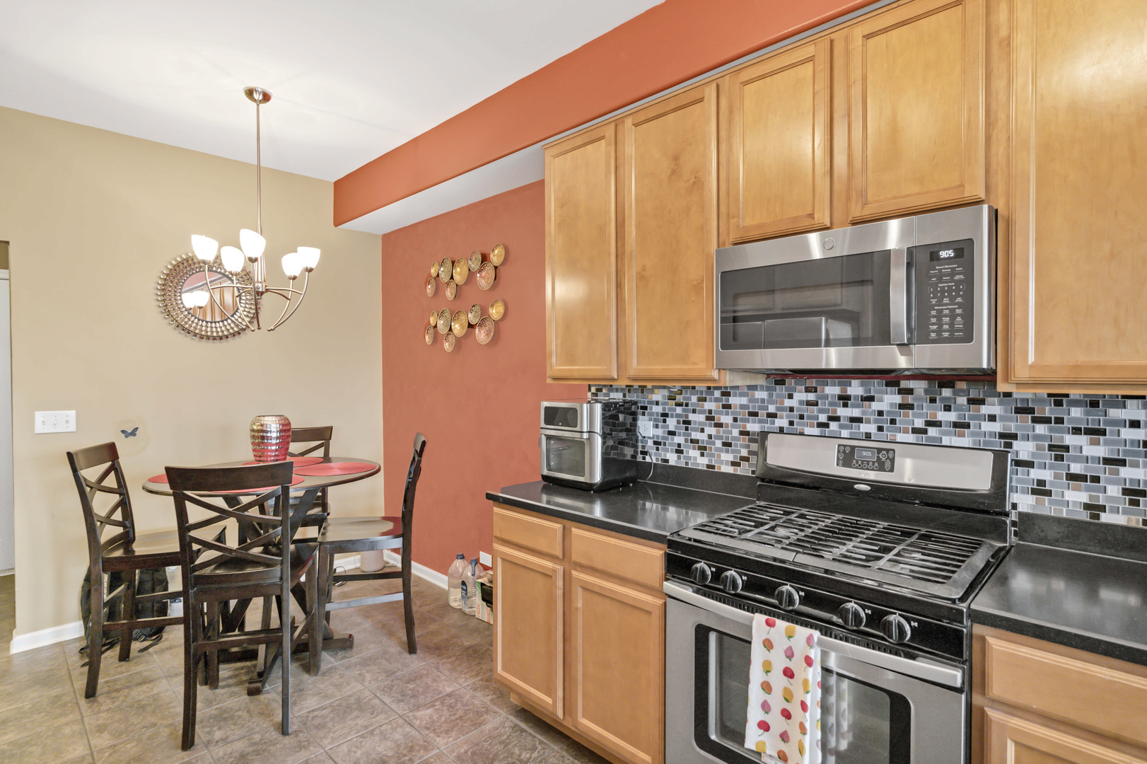 1263 Tamarack Drive, Bartlett, IL 60103