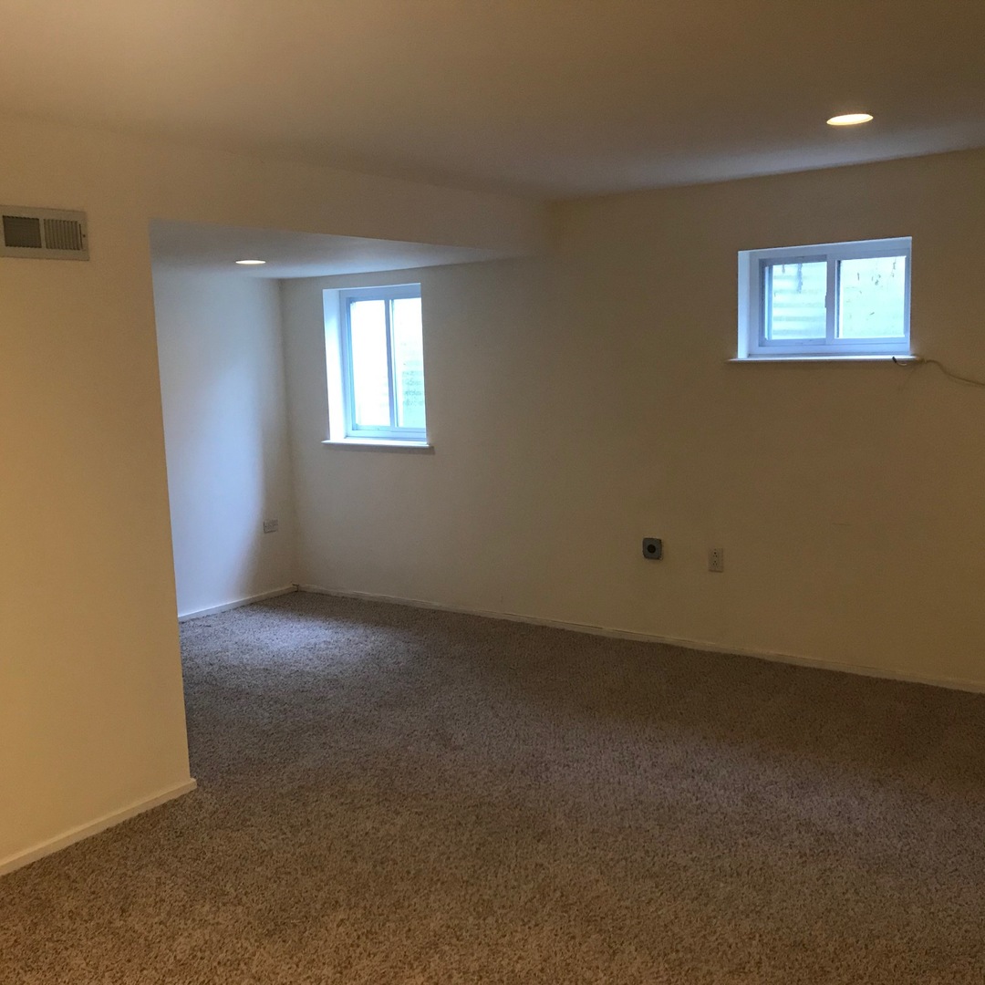 320 Inverrary Lane, Deerfield, IL 60015