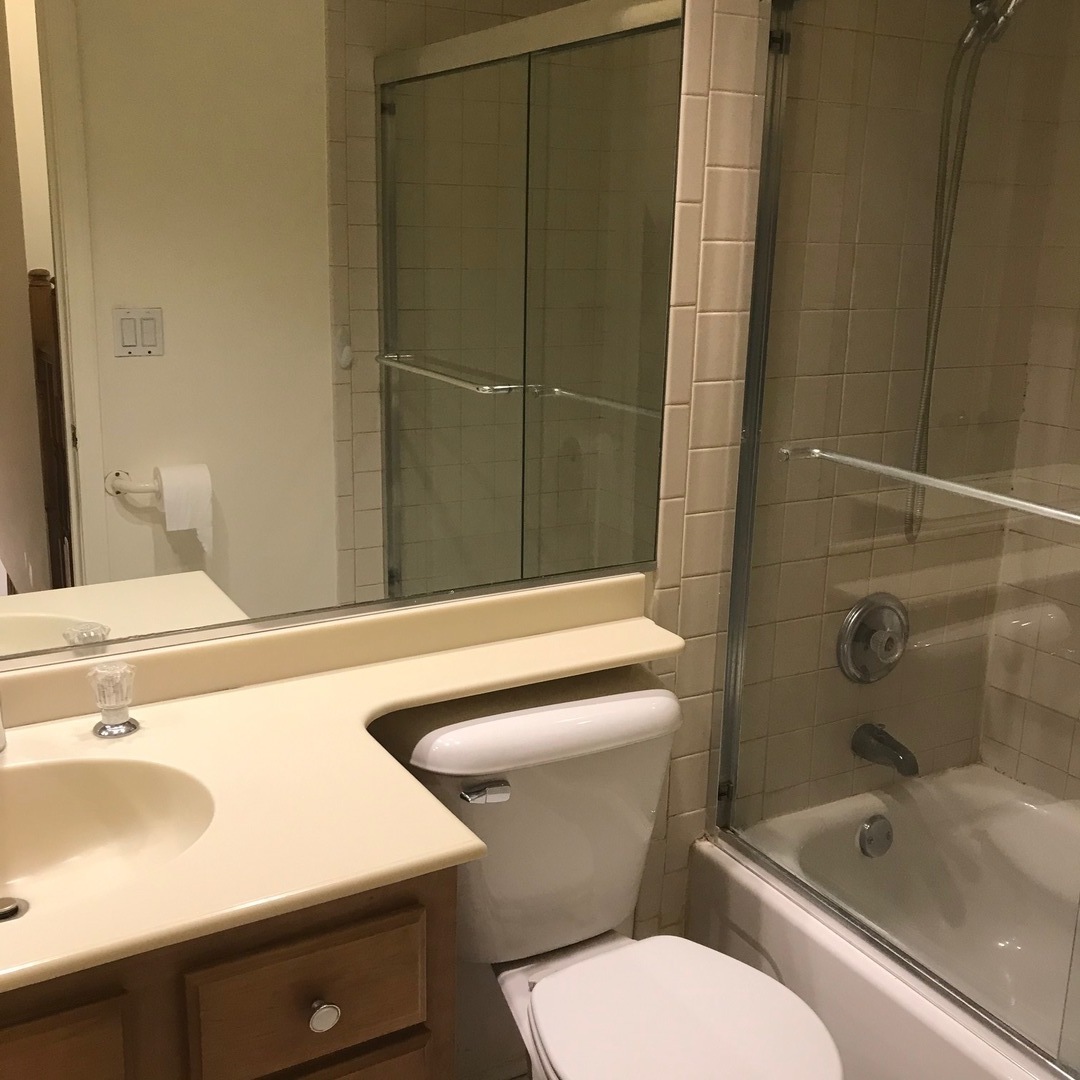 320 Inverrary Lane, Deerfield, IL 60015