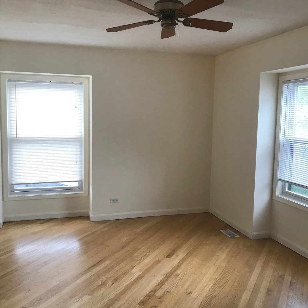 320 Inverrary Lane, Deerfield, IL 60015