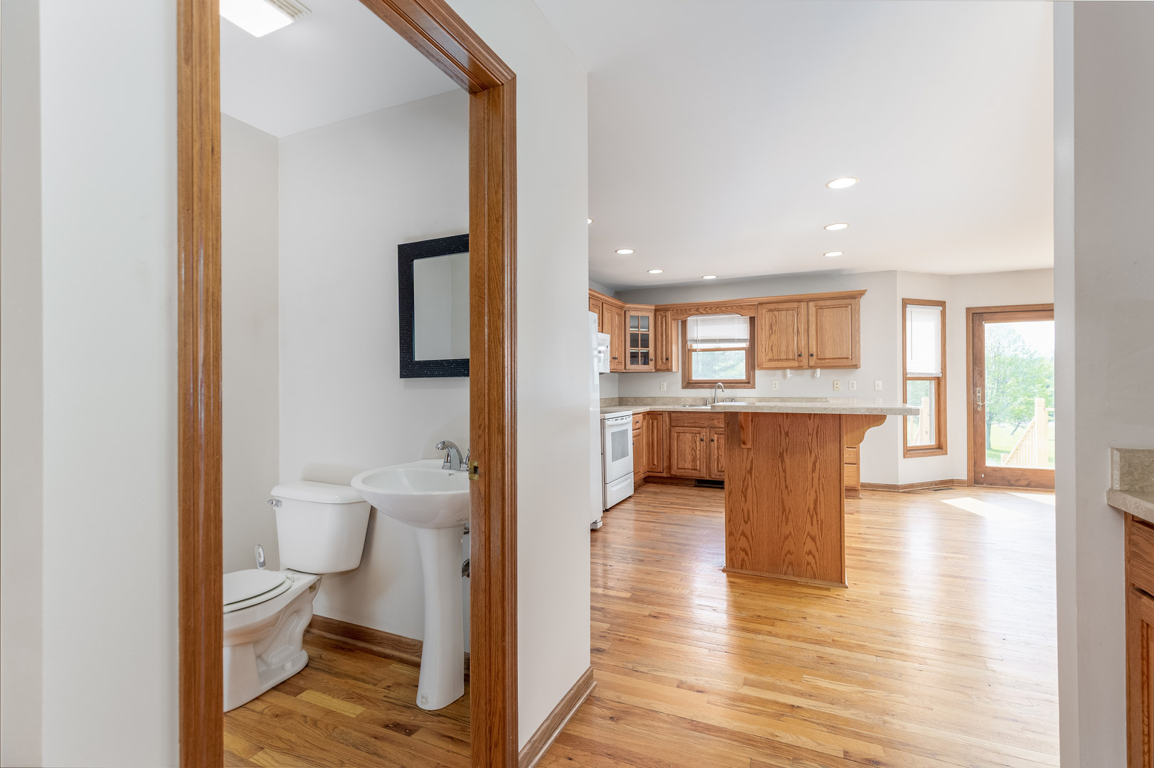 2669 E 1545th Road, Ottawa, IL 61350