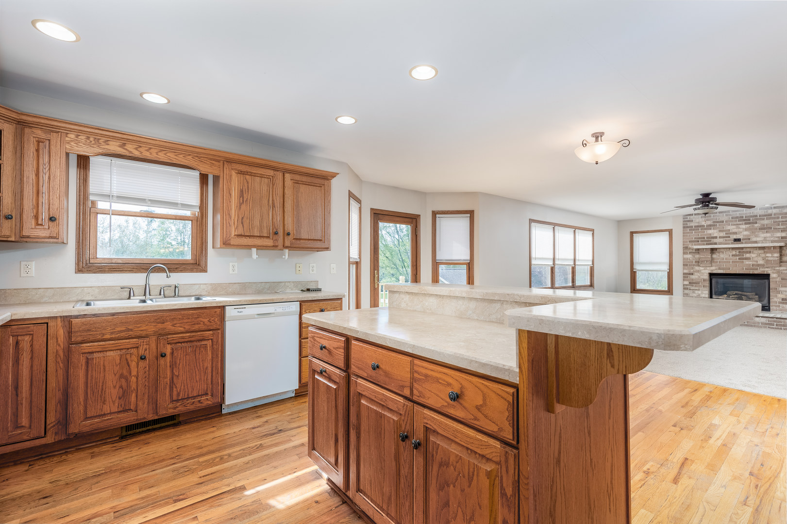 2669 E 1545th Road, Ottawa, IL 61350