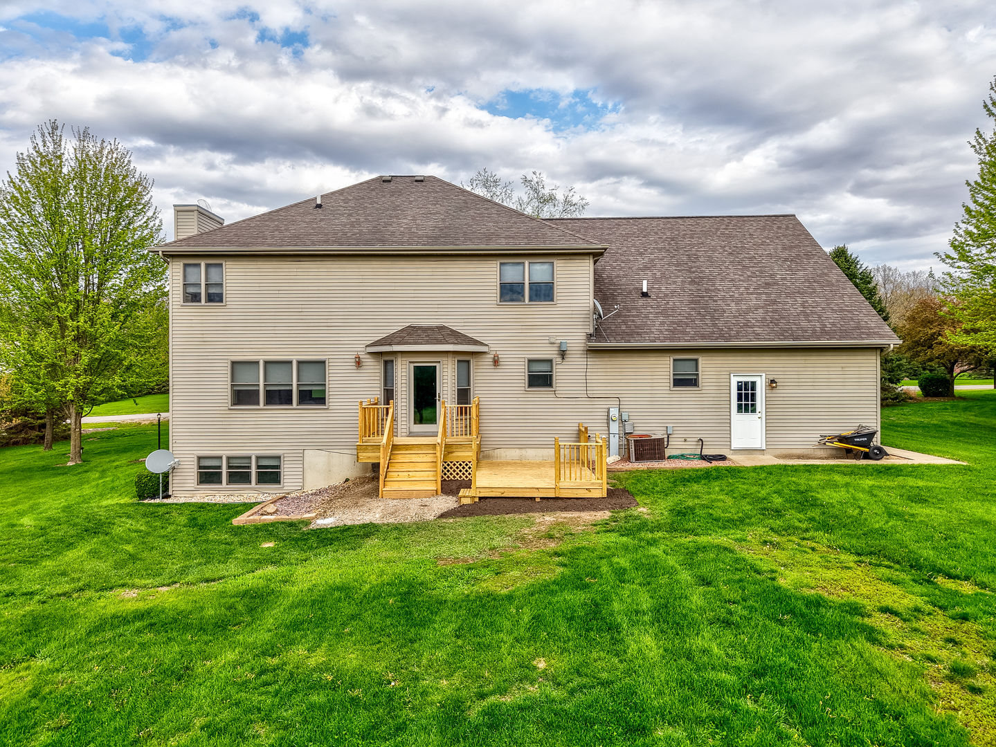 2669 E 1545th Road, Ottawa, IL 61350