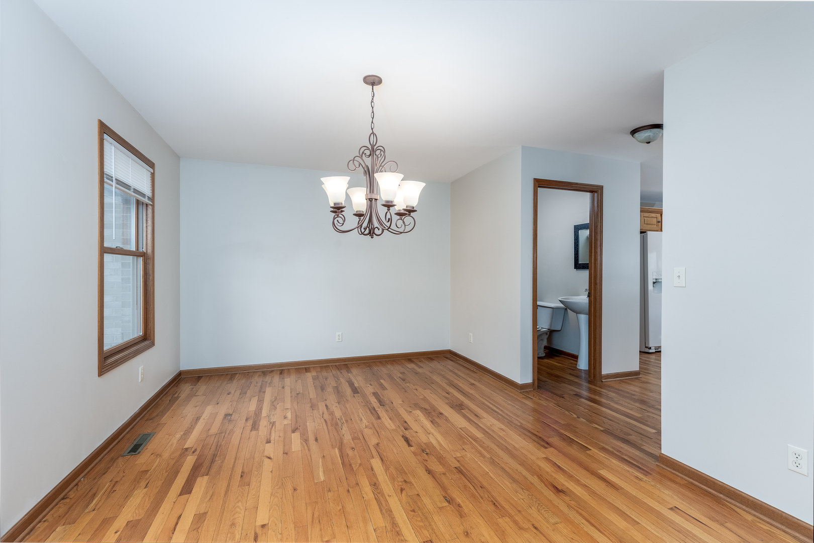 2669 E 1545th Road, Ottawa, IL 61350