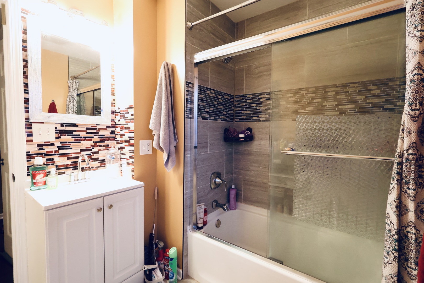 8043 Salisbury Avenue, Lyons, IL 60534