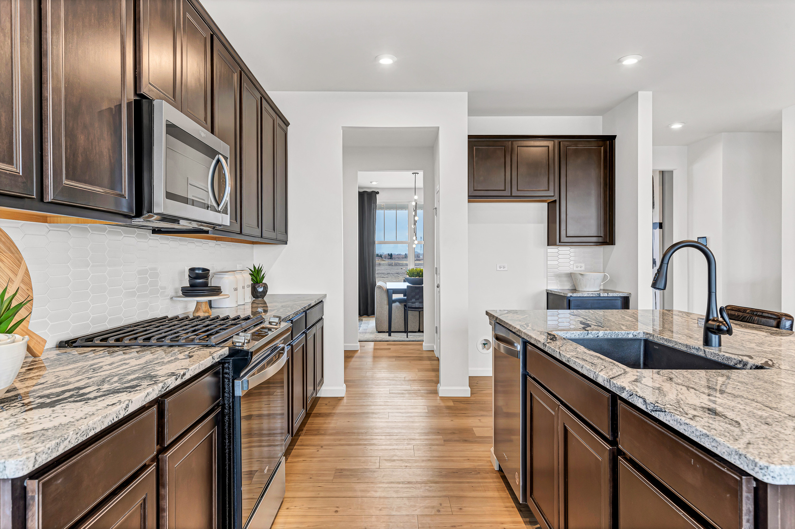 12701 S Harry Circle, Plainfield, IL 60585