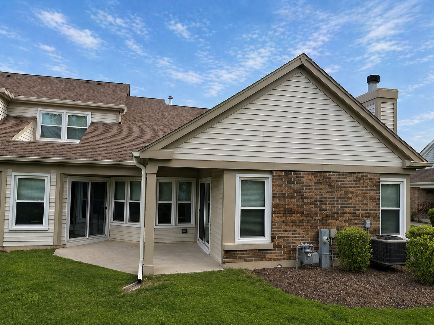 43 Willow Parkway, Buffalo Grove, IL 60089