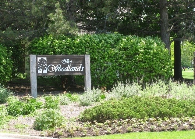 43 Willow Parkway, Buffalo Grove, IL 60089