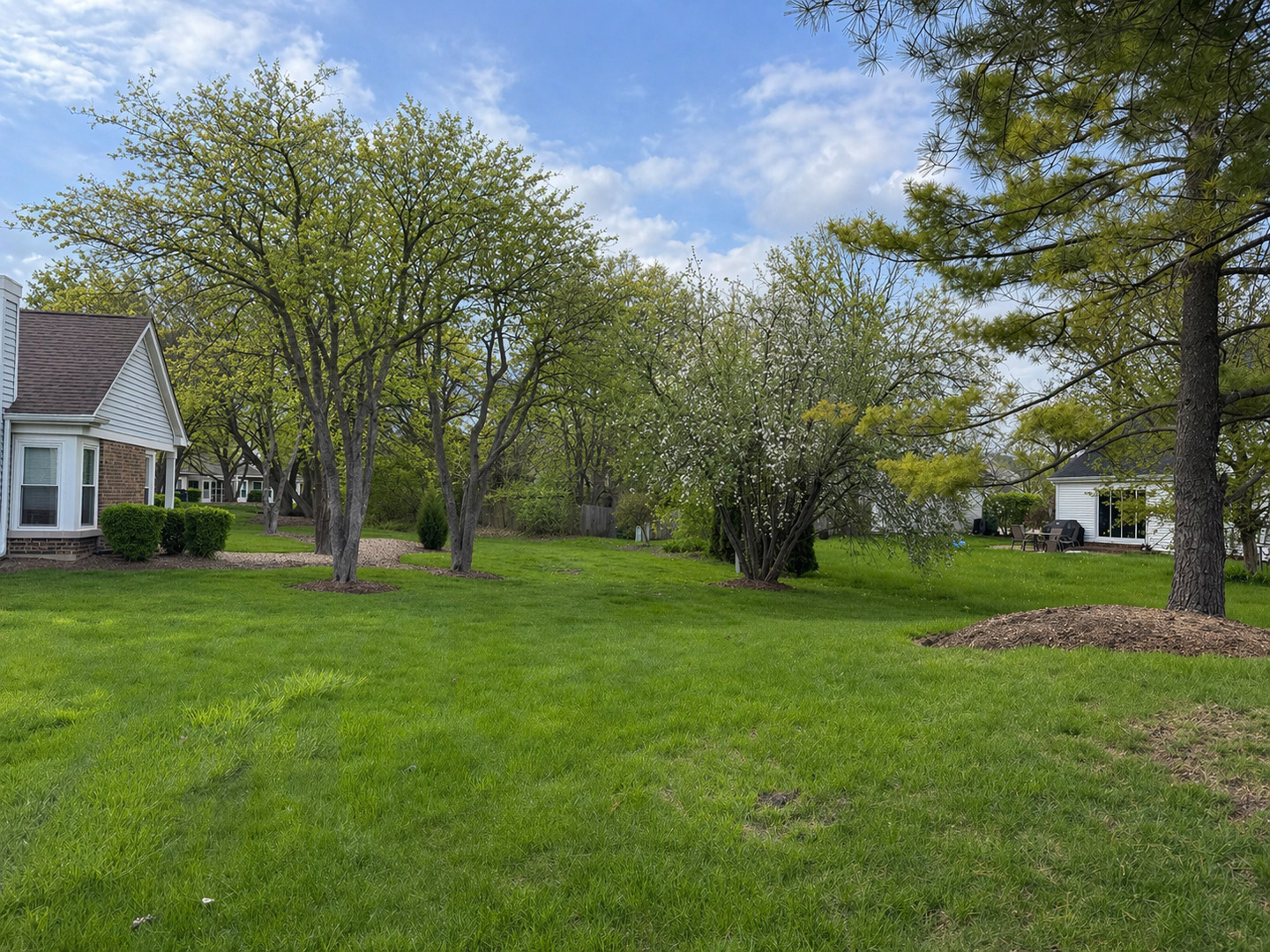 43 Willow Parkway, Buffalo Grove, IL 60089