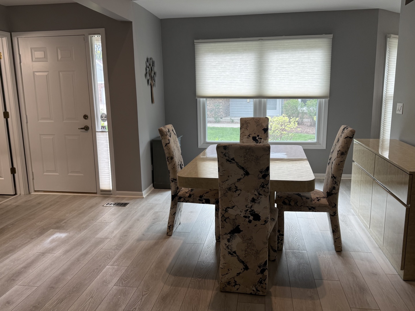 43 Willow Parkway, Buffalo Grove, IL 60089