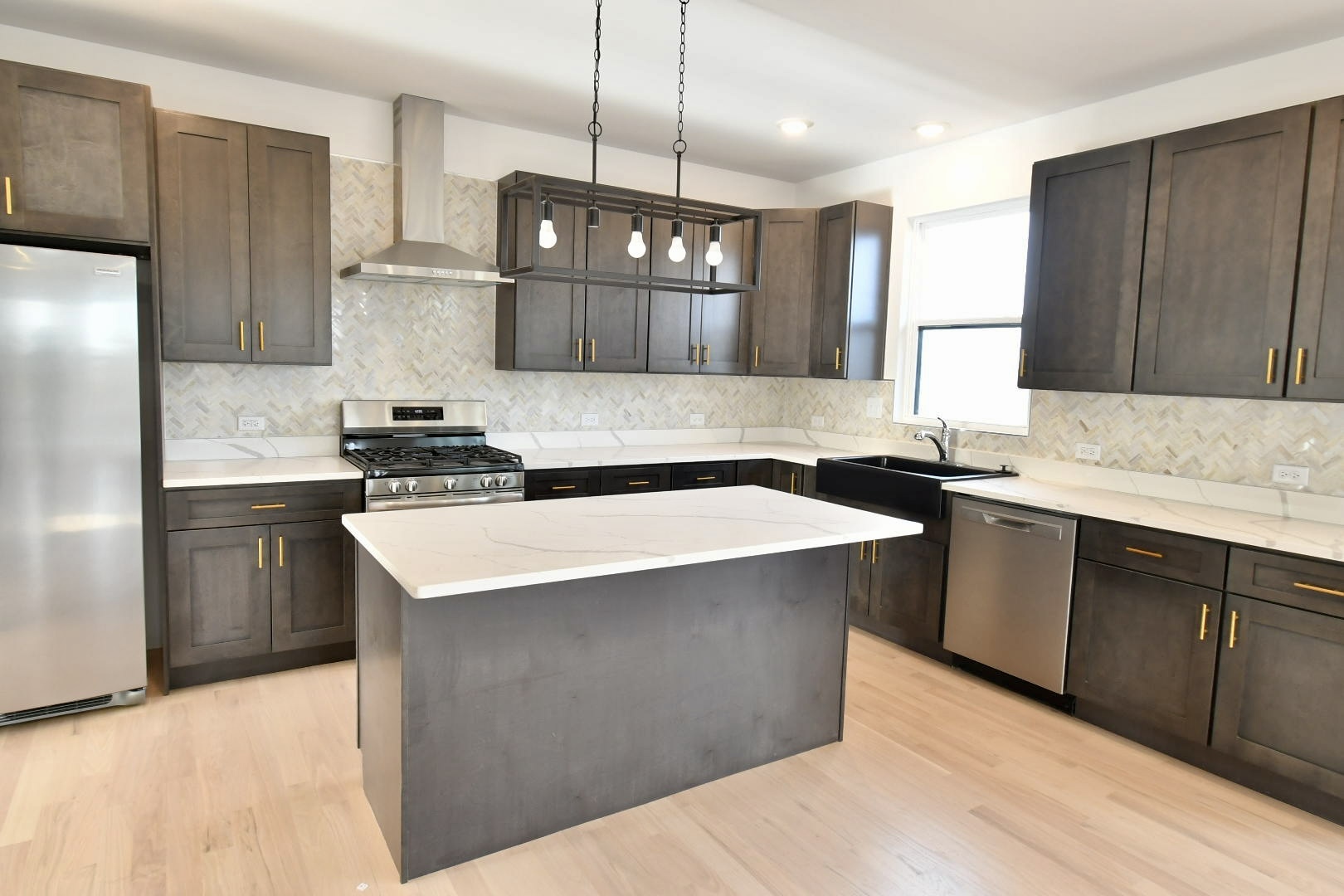 20801 Elwood Street, Lynwood, IL 60411