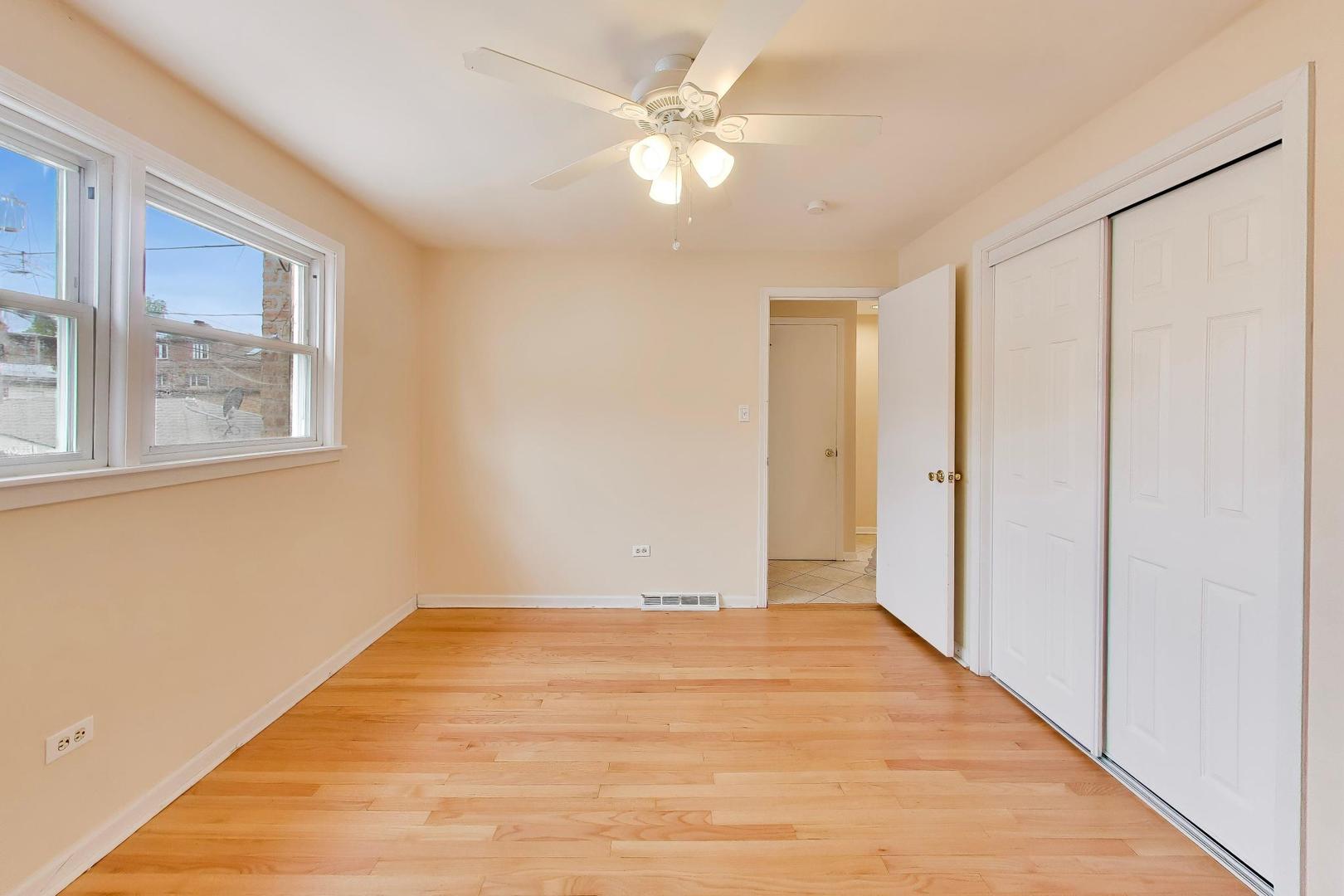 2972 S Loomis Street, Chicago, IL 60608