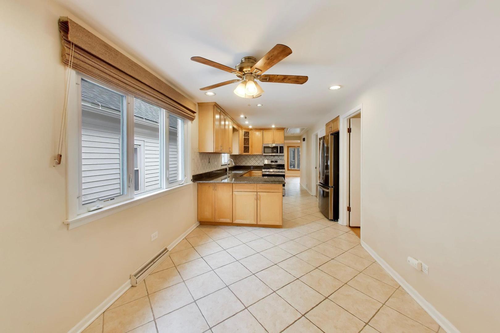 2972 S Loomis Street, Chicago, IL 60608