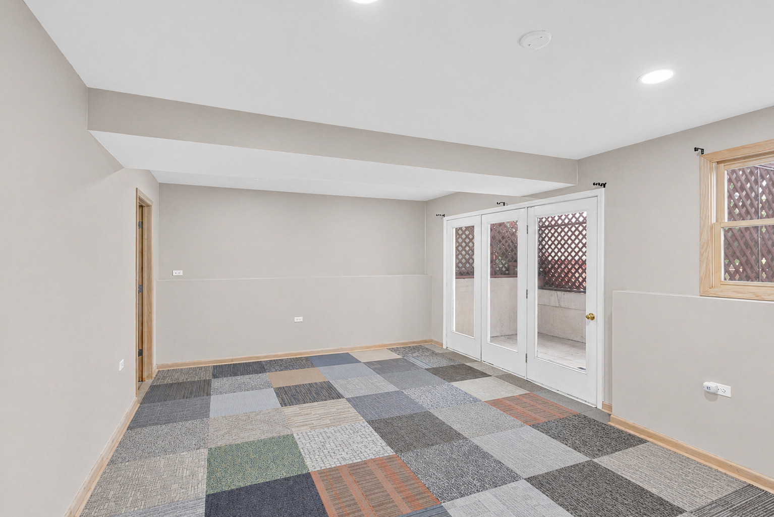 439 E Morse Avenue, Bartlett, IL 60103