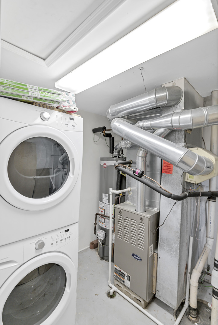 439 E Morse Avenue, Bartlett, IL 60103