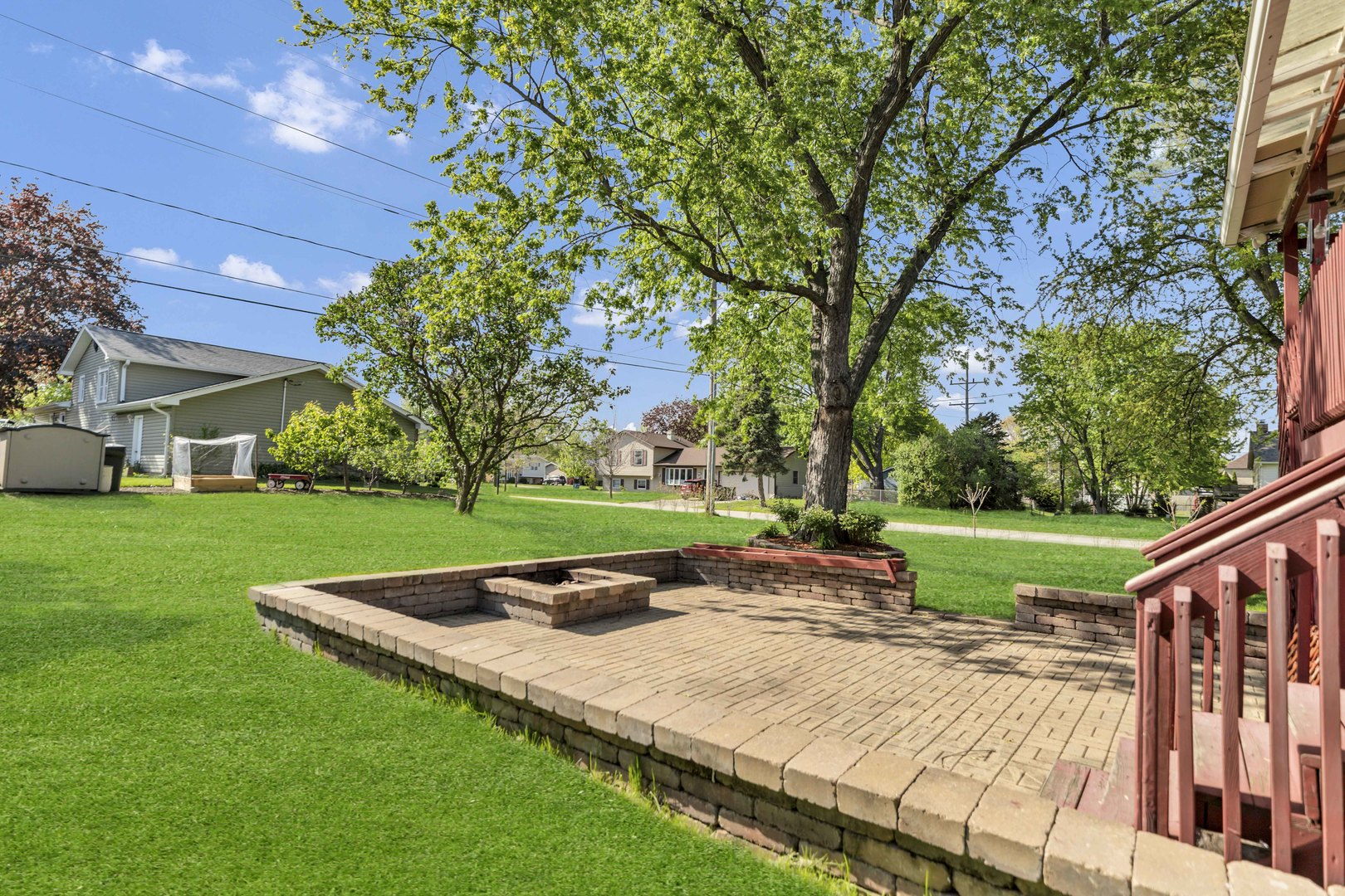 439 E Morse Avenue, Bartlett, IL 60103