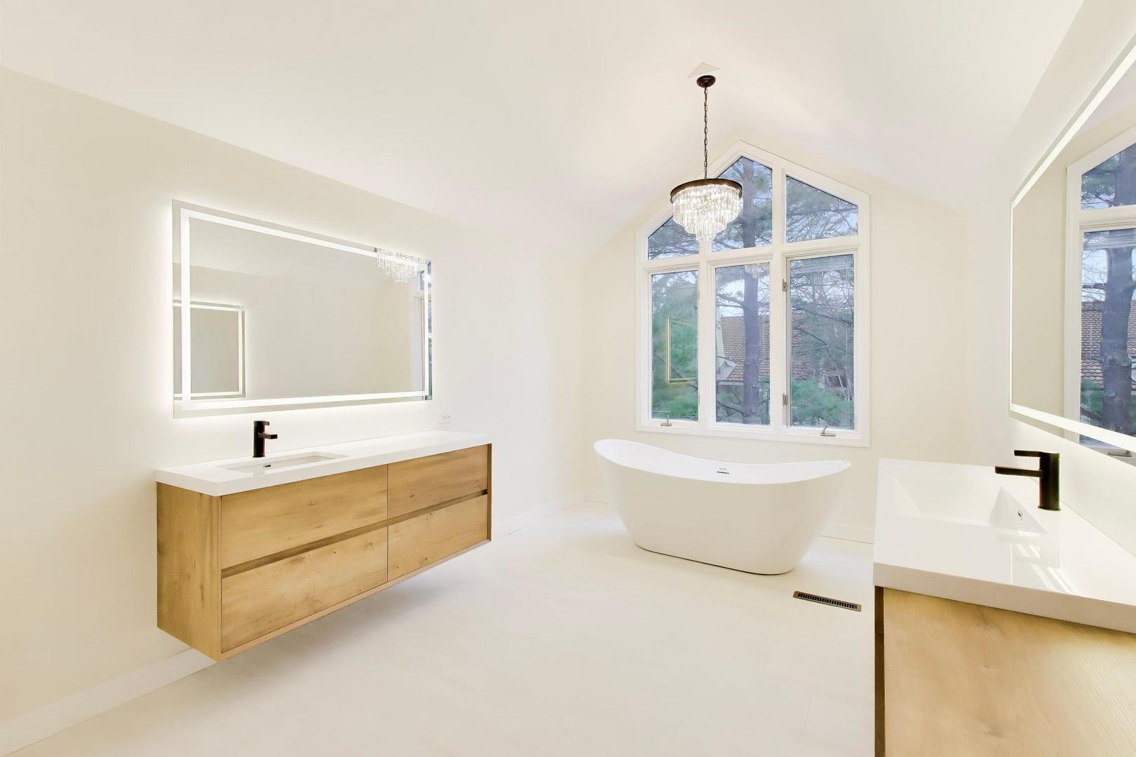 8S510 Oxford Lane, Naperville, IL 60565