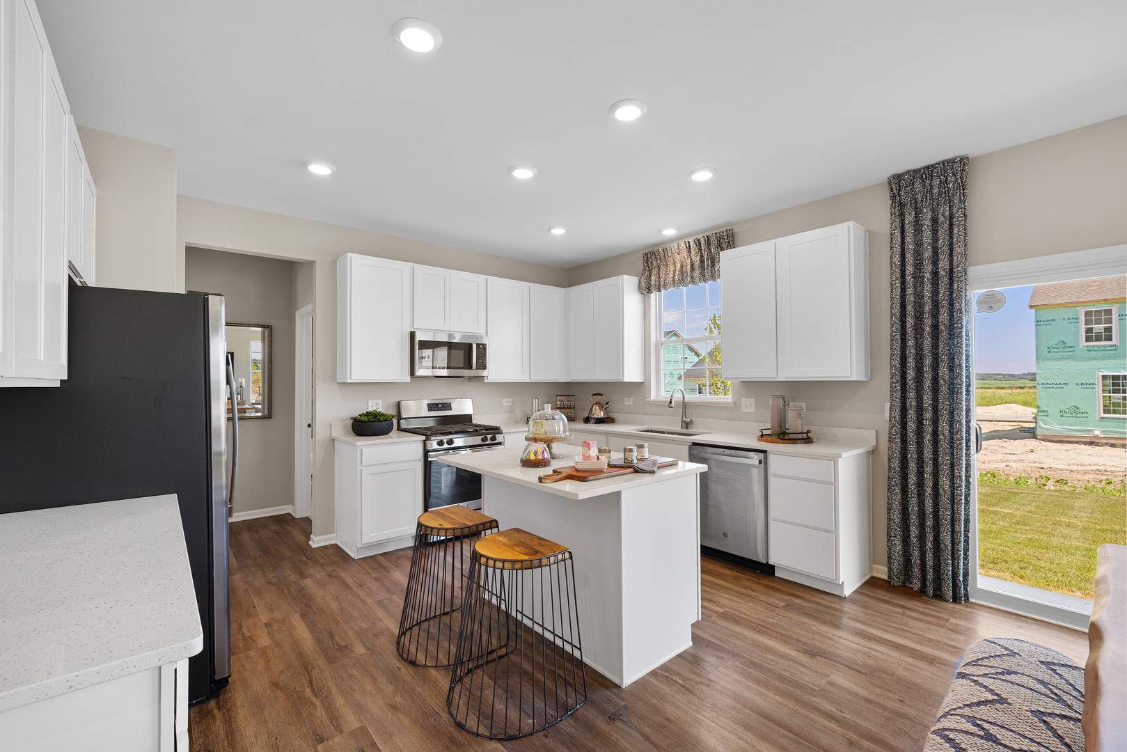 175 Blazing Star Trail, Oswego, IL 60543