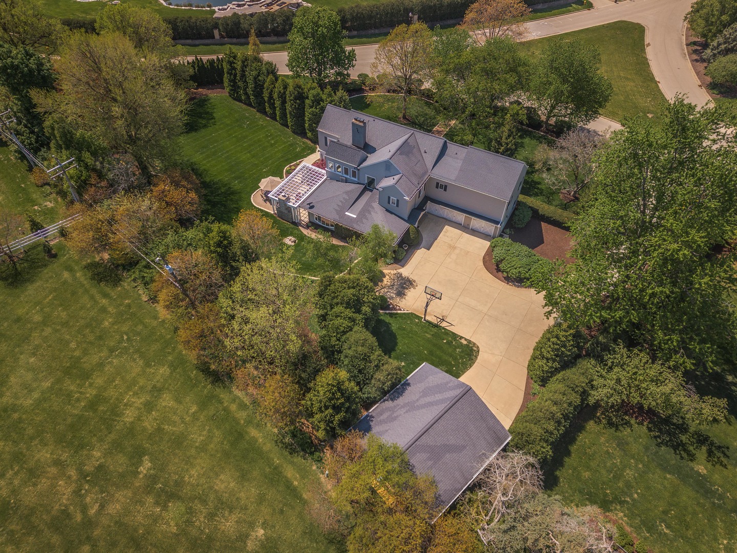 27 Country Club Place, Bloomington, IL 61701