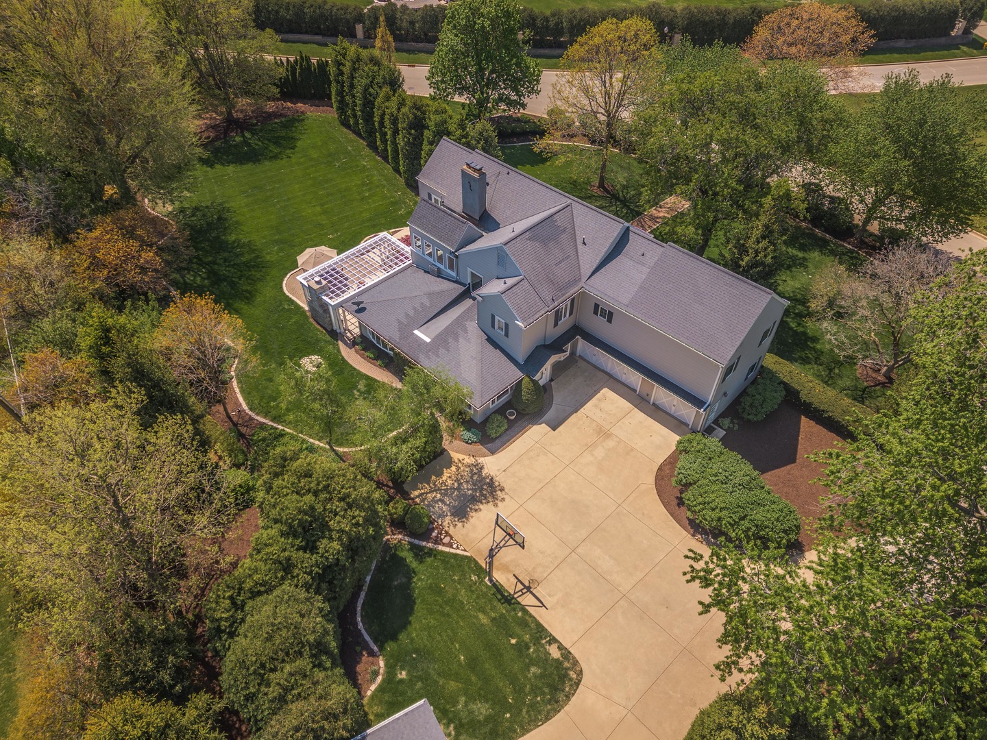 27 Country Club Place, Bloomington, IL 61701