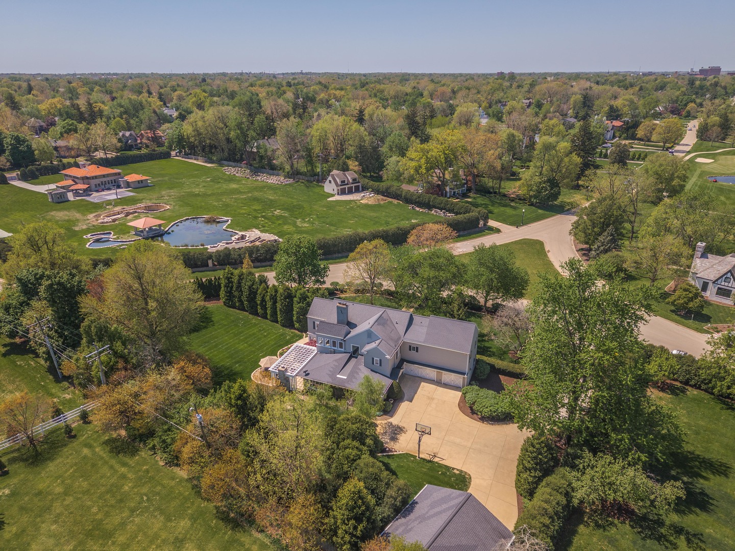27 Country Club Place, Bloomington, IL 61701