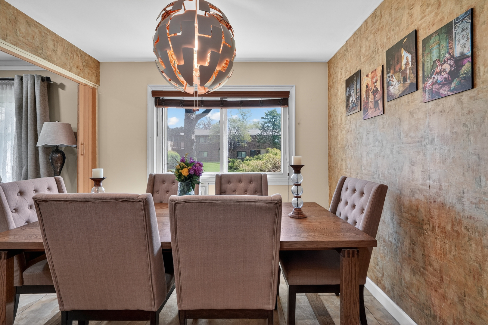 2638 N WINDSOR Drive #102, Arlington Heights, IL 60004