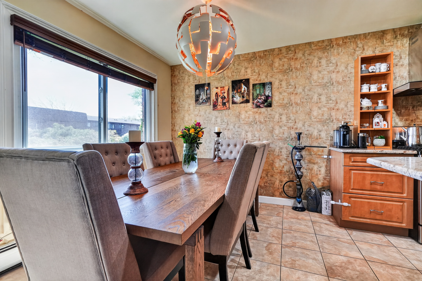 2638 N WINDSOR Drive #102, Arlington Heights, IL 60004