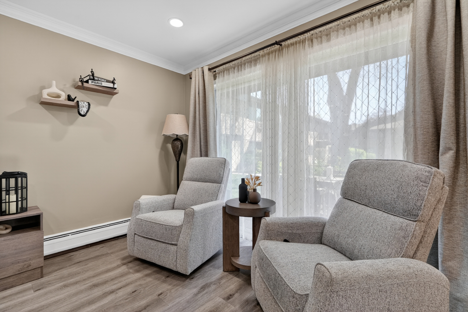 2638 N WINDSOR Drive #102, Arlington Heights, IL 60004