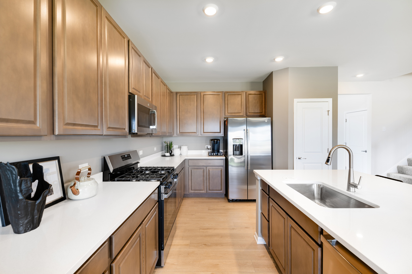 158 Blazing Star Trail, Oswego, IL 60543