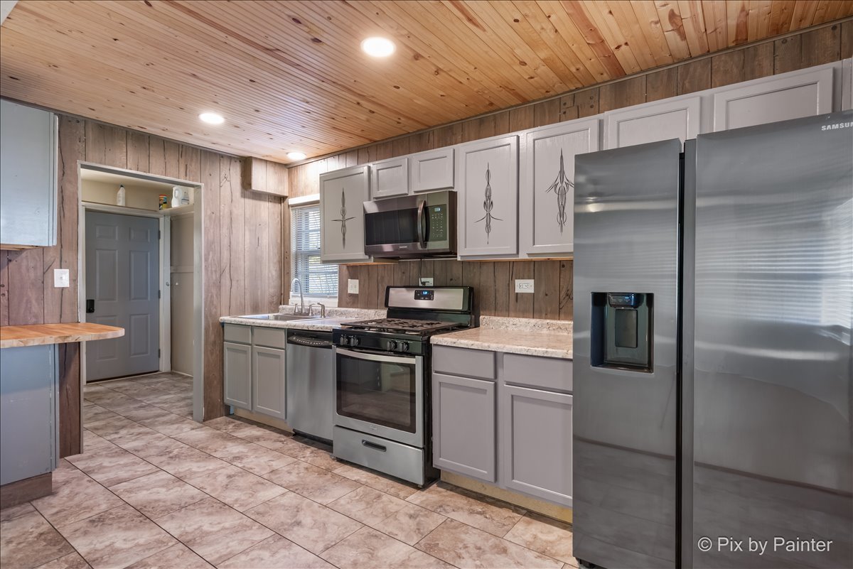 636 S Norbury Avenue, Lombard, IL 60148